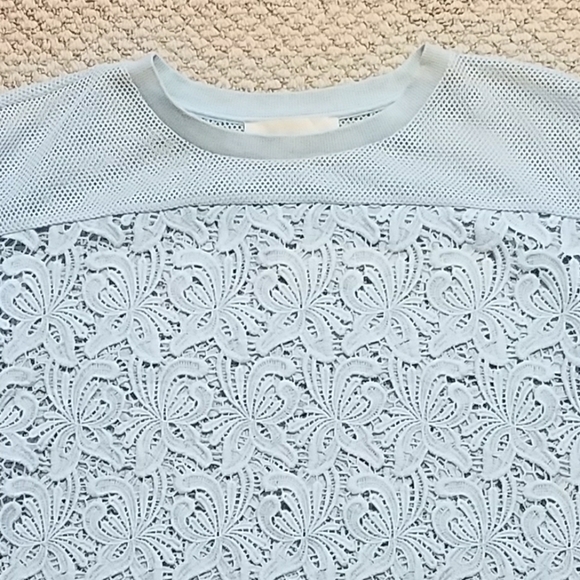 NWOT LOFT crochet floral lace light blue short sleeve boxy top - Picture 4 of 10